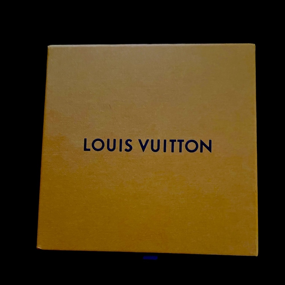 Louis Vuitton box 7” drawer style